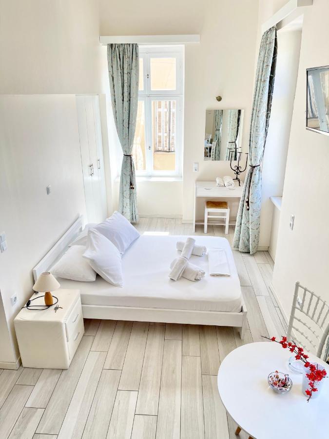 Xenias Rooms Apartments Koróni Eksteriør billede