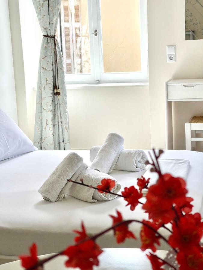 Xenias Rooms Apartments Koróni Eksteriør billede